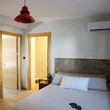 Hotel La Boheme *